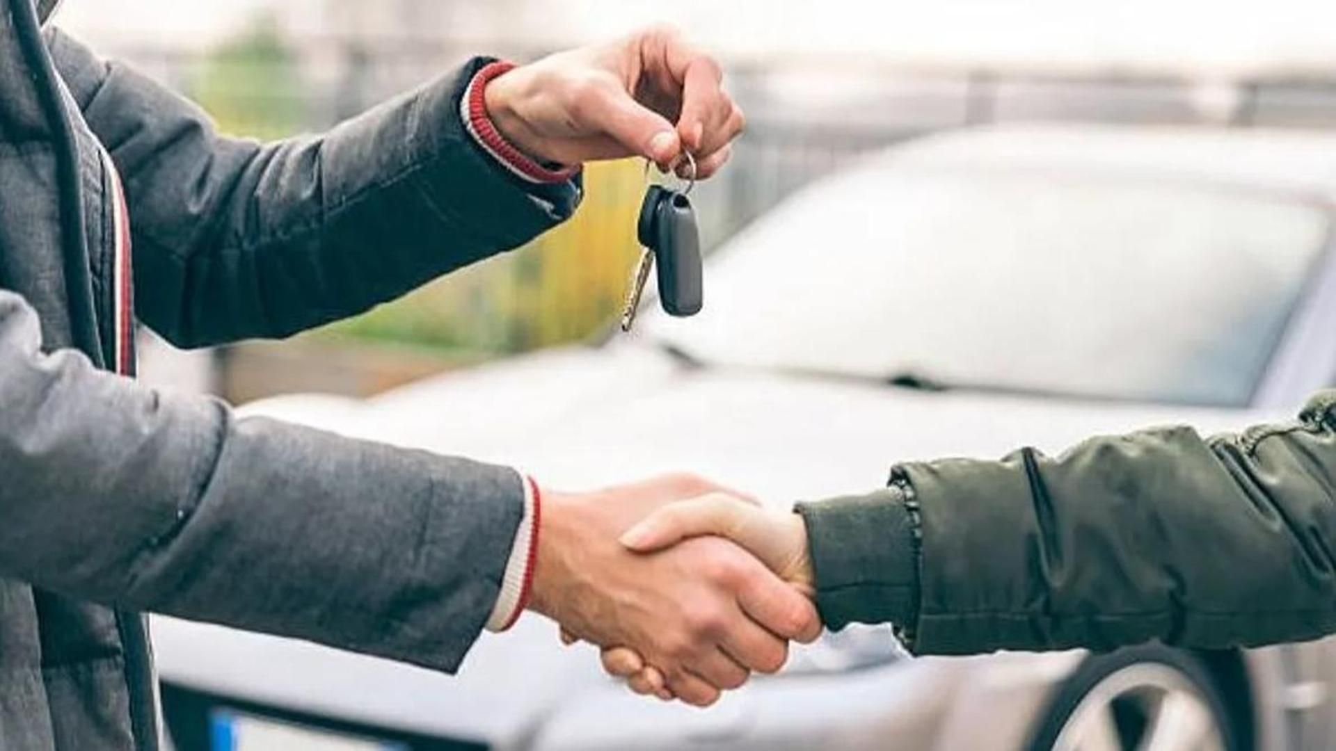 Compraventa de un coche entre particulares Compraventa de un coche entre particulares