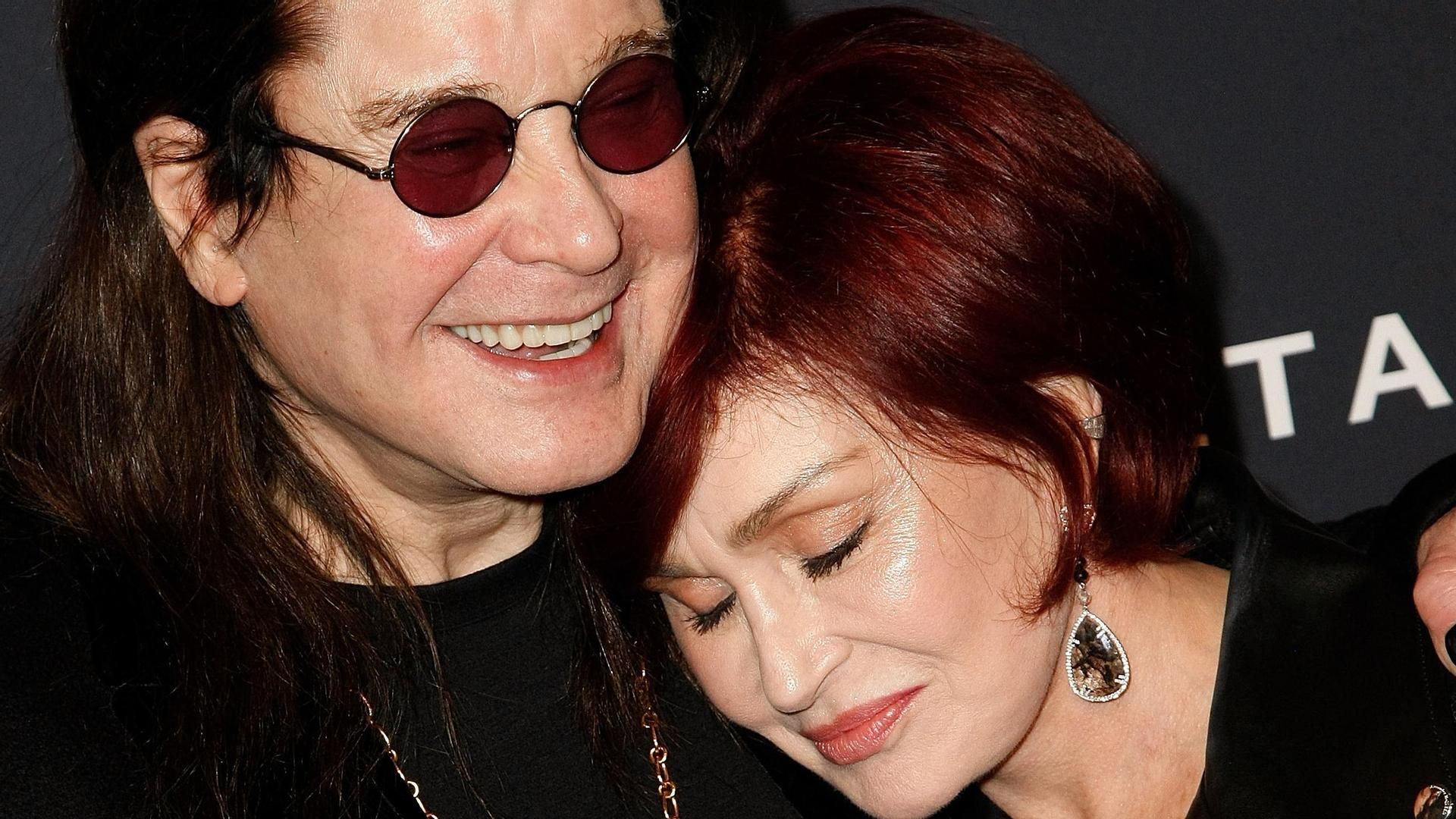 La fortuna que ha dejado Ozzy Osbourne a su familia al morir: su enfermedad volvió a unir a sus hijas