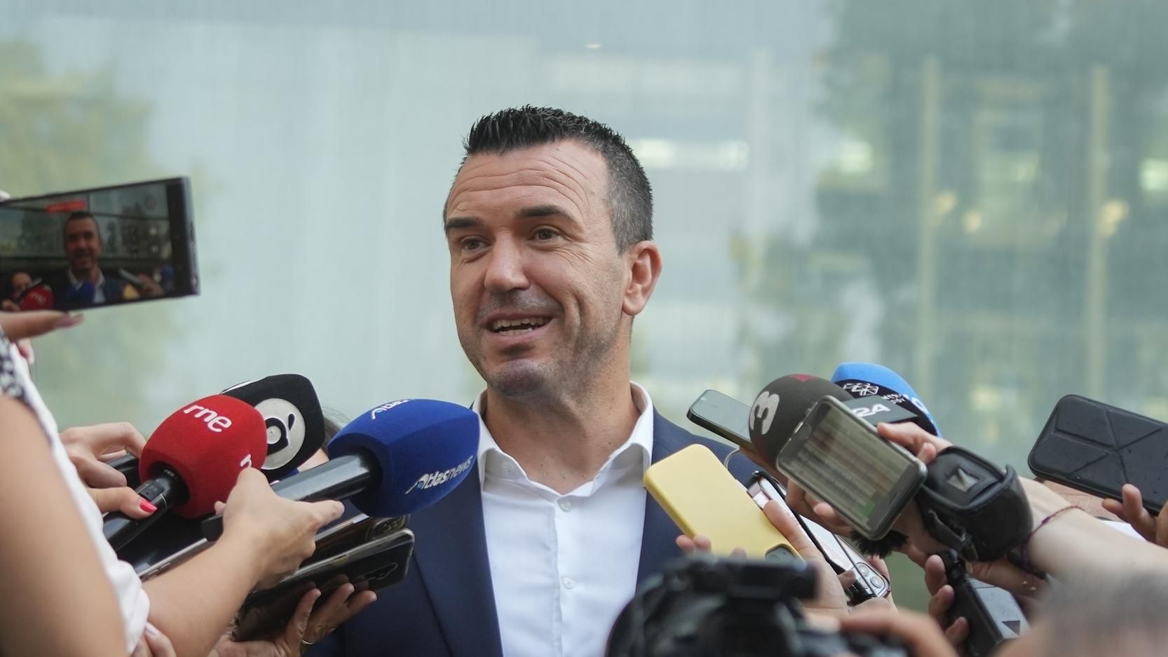 “No llamé antes a mi hermana que a los valencianos”: Mompó cifra 53 llamadas durante la dana