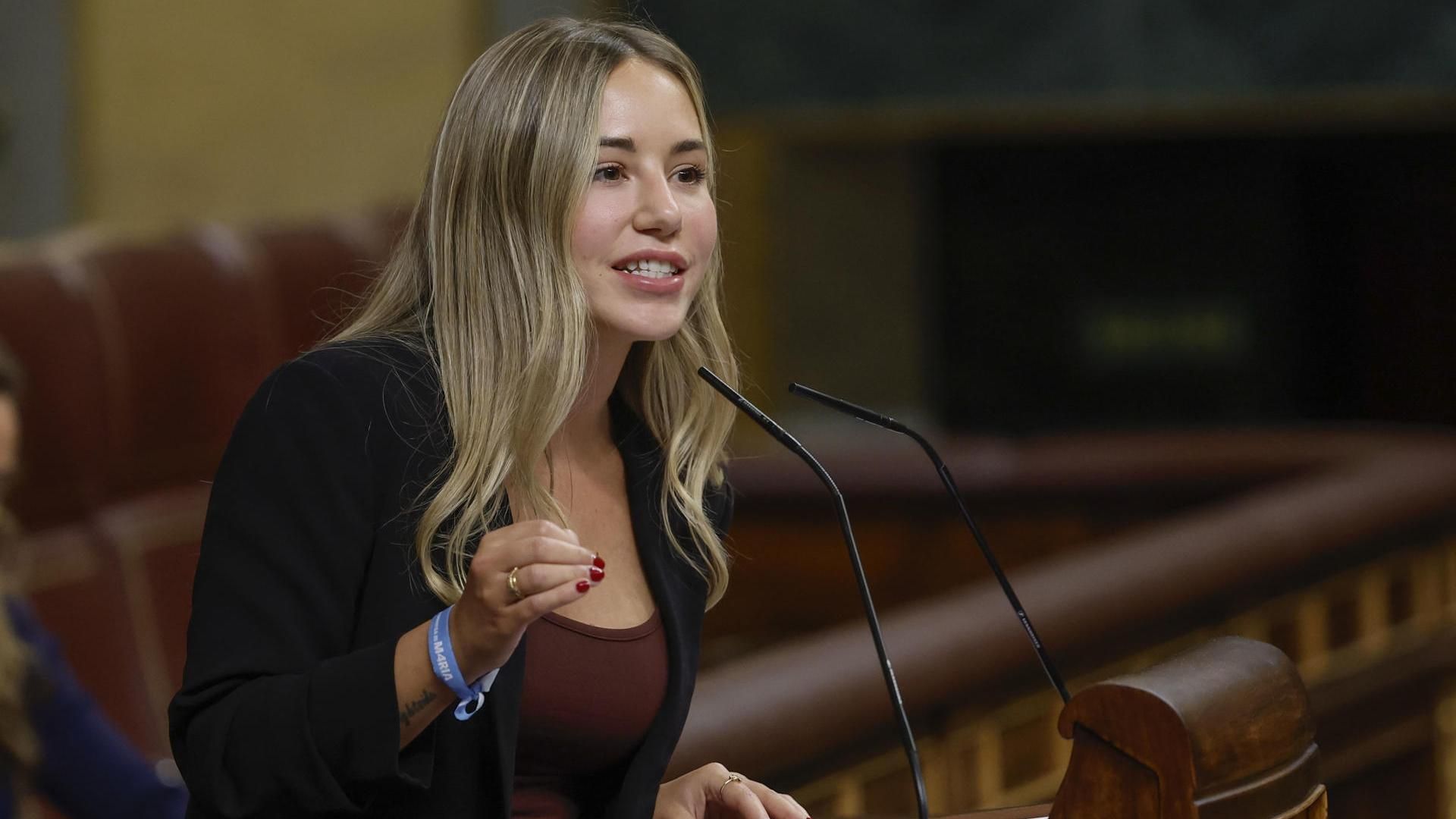 Noelia Núñez al dimitir de todos sus cargos en el PP tras mentir en el currículum: "No, no somos como ellos"