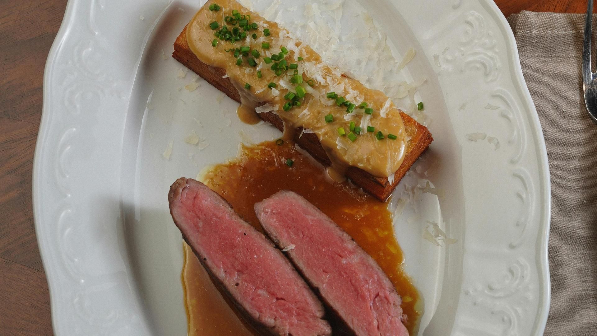 El foie gras se puede servir con otros alimentos
