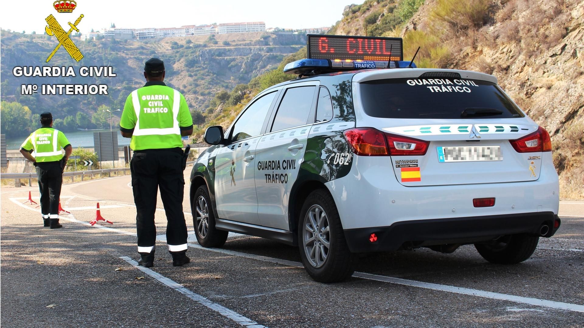 Un muerto y tres heridos, entre ellos una niña de 8 años, en un accidente de Tráfico en Toro, Zamora