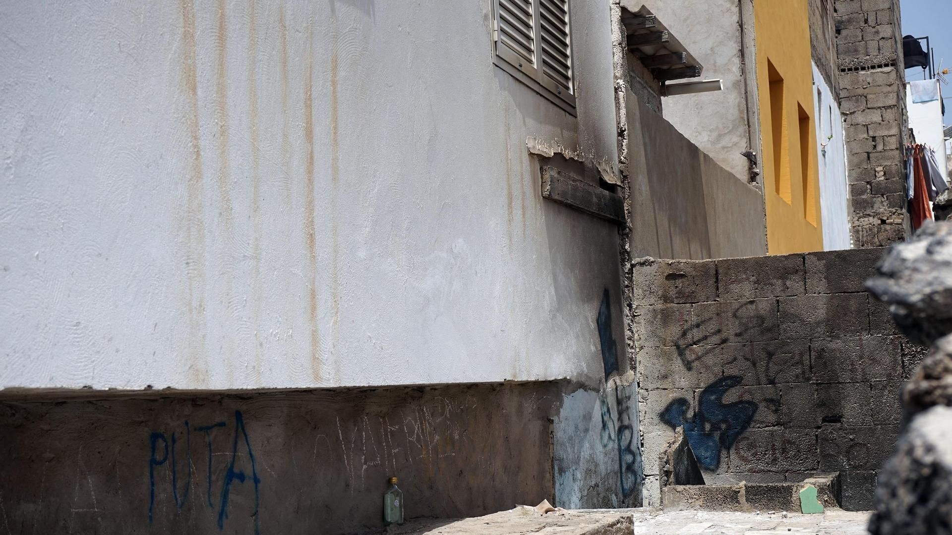 Vivienda de La Isleta, en Las Palmas de Gran Canaria, donde la menor fue quemada