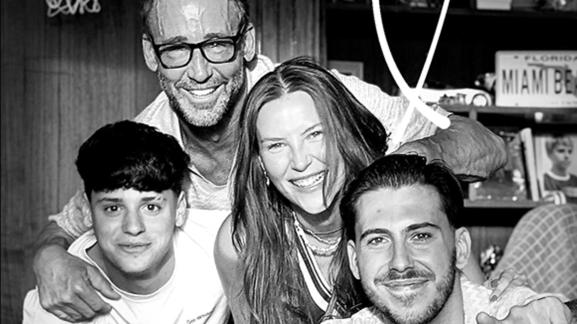 El emotivo reencuentro de Álvaro Muñoz Escassi junto a sus hijos