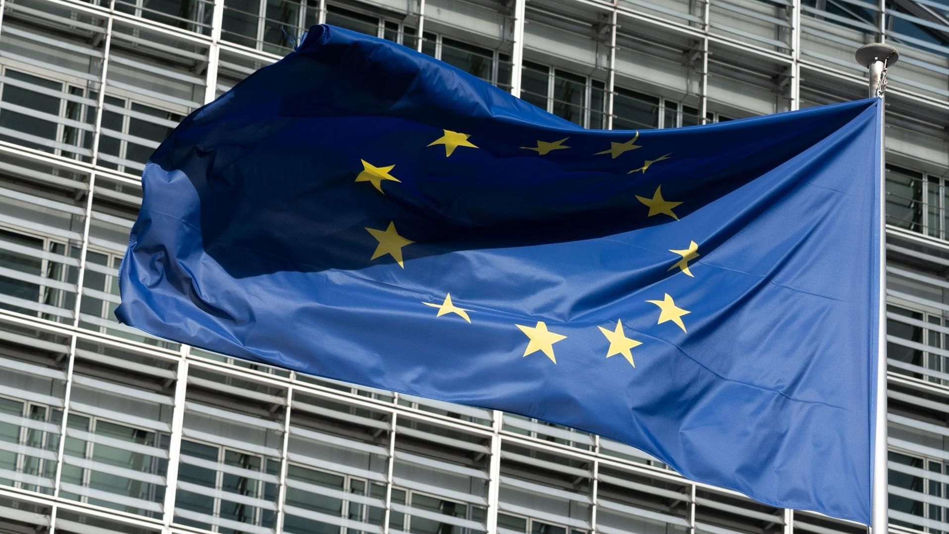 Bruselas expedienta a España por retrasos en aplicar la ley que persigue violaciones a sanciones de la UE