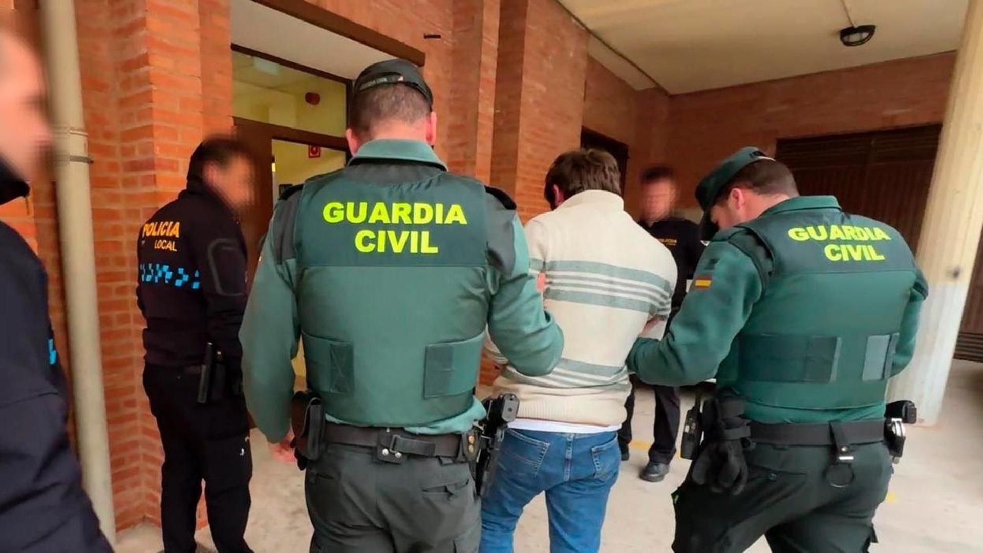 Detienen a un presunto autor de agresión sexual tras seguir a tres mujeres y realizar tocamientos a una en Calahorra