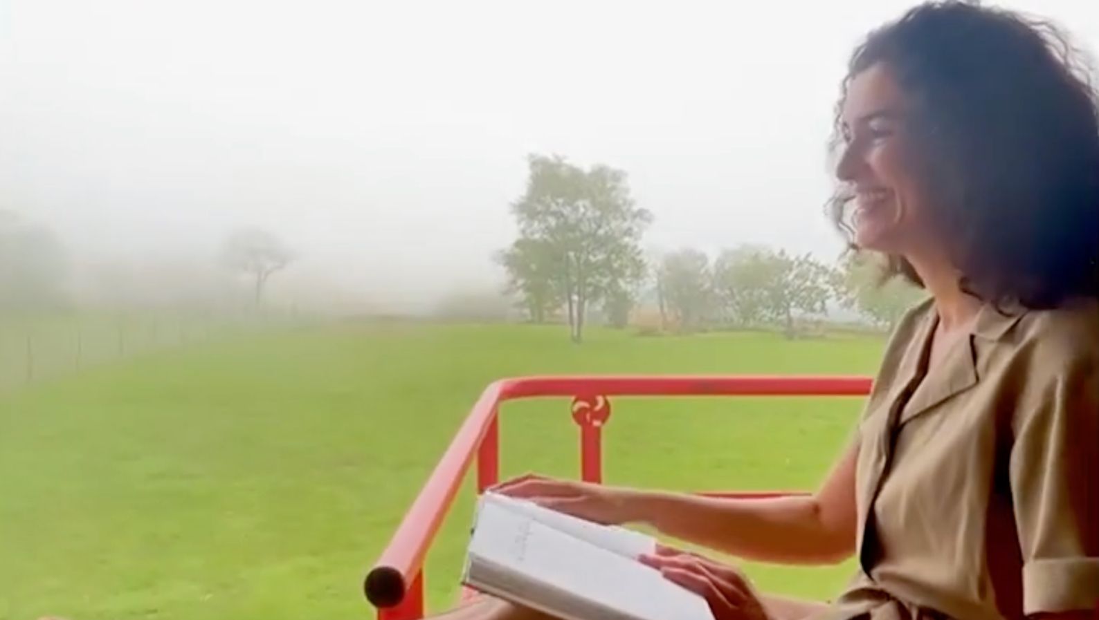 El jardín exterior de Blanca Romero en su casa de Asturias