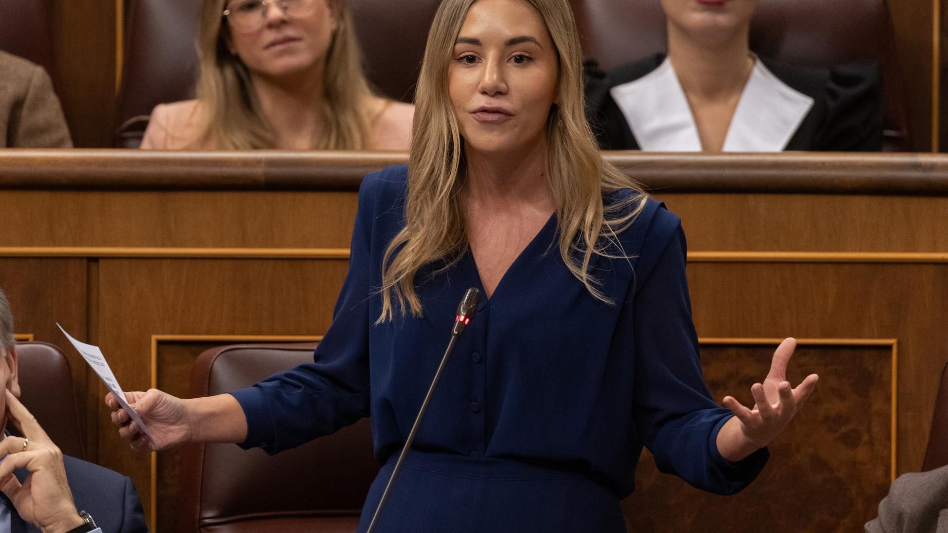 La diputada del PP Noelia Núñez interviene durante una sesión de control al Gobierno. La diputada del PP Noelia Núñez interviene durante una sesión de control al Gobierno.