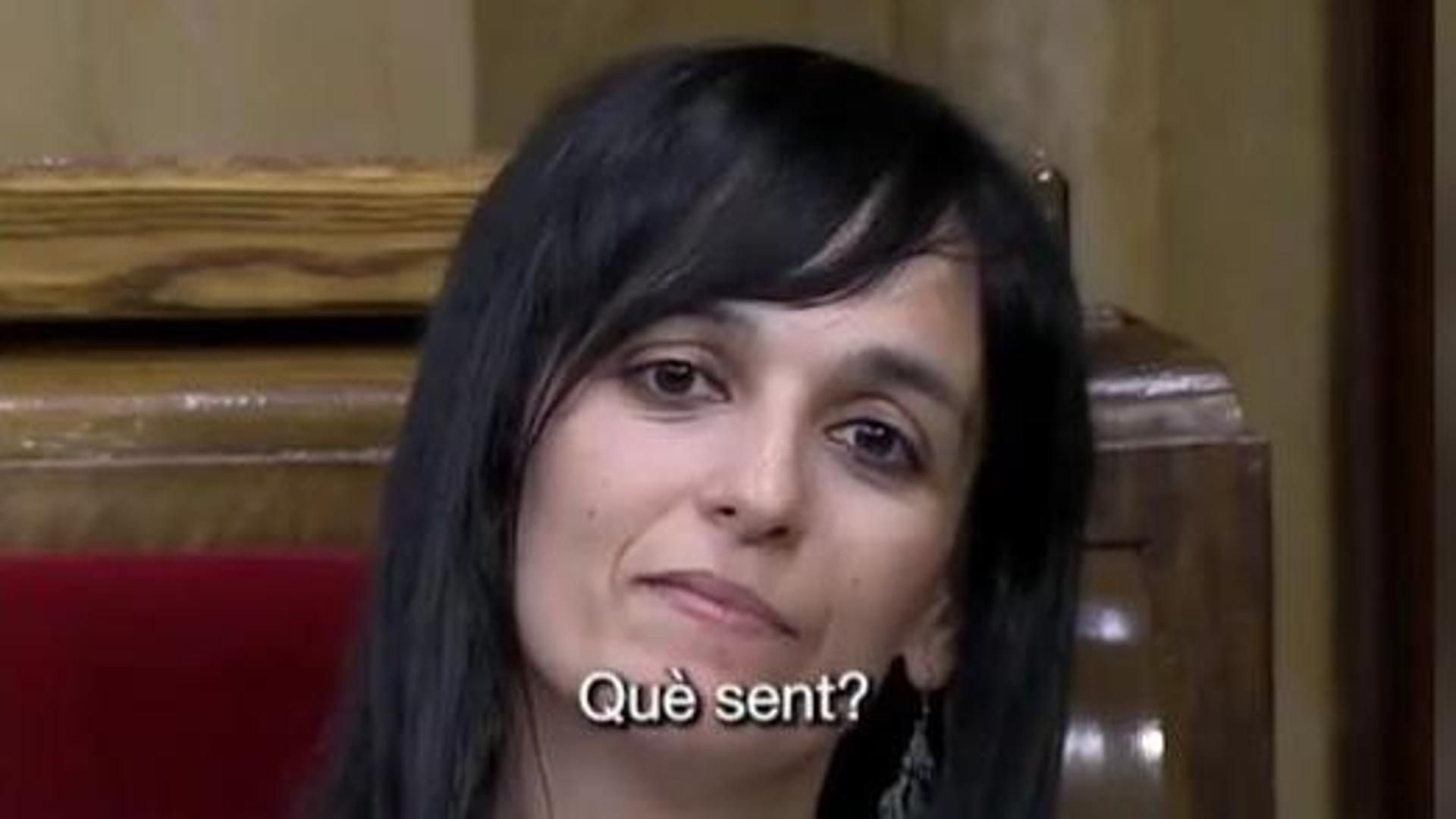 Tensión en el Parlament: Illa recrimina a la ultra Orriols la prohibición del burkini en Ripoll, donde es alcaldesa