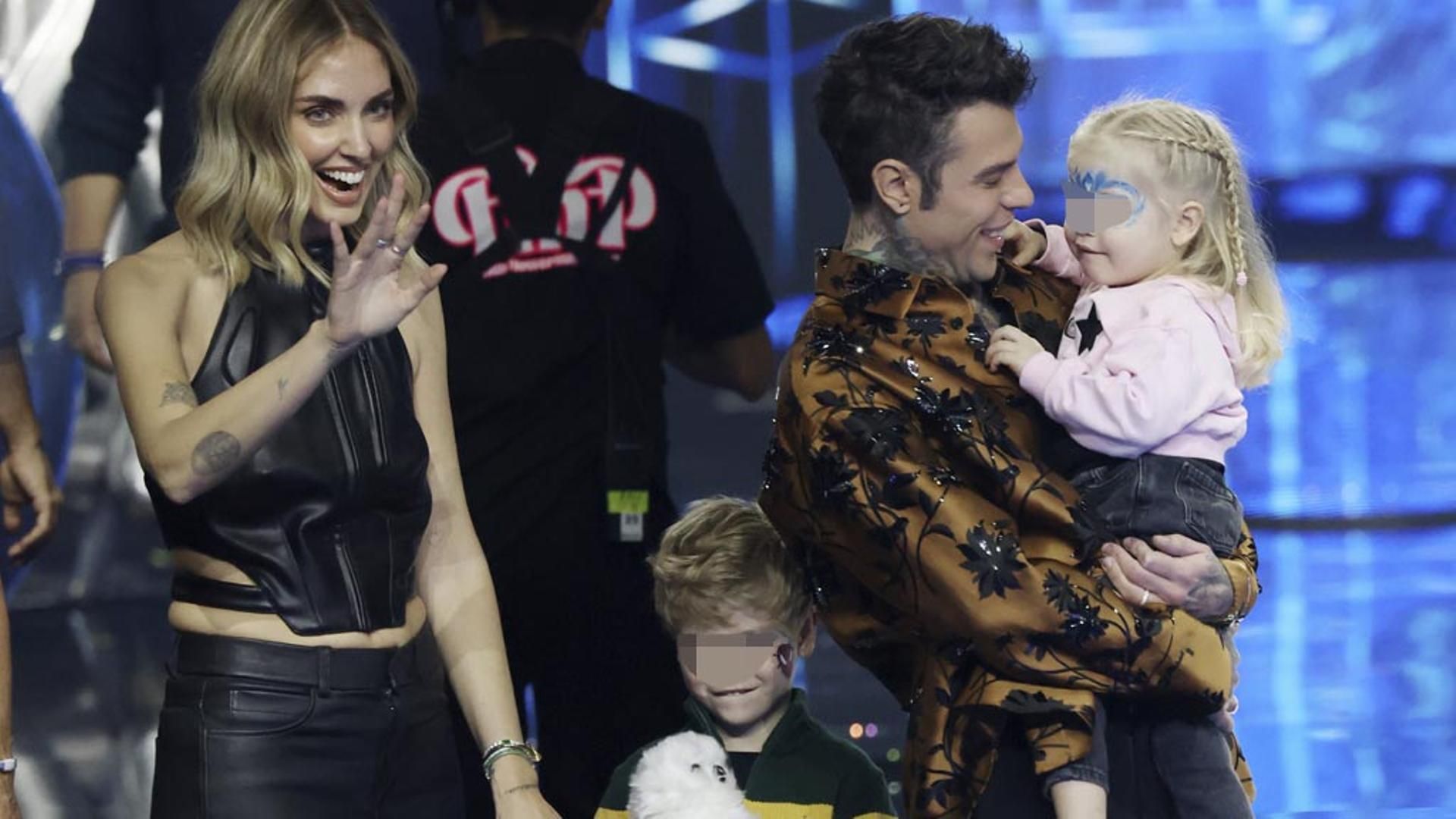 Chiara Ferragni y Fedez, con sus hijos, en unas imagen de archivo