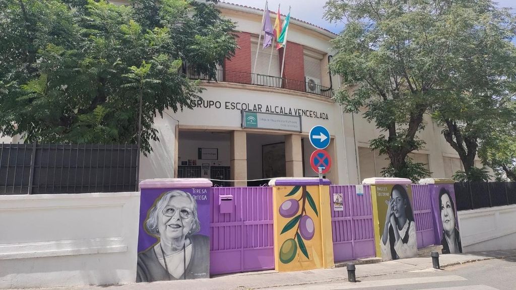 Entrada principal del Colegio de Educación Infantil y Primaria Alcalá Venceslada