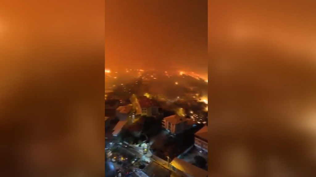 Grecia, asolada por los incendios, solicita ayuda europea: hay 5.000 evacuados