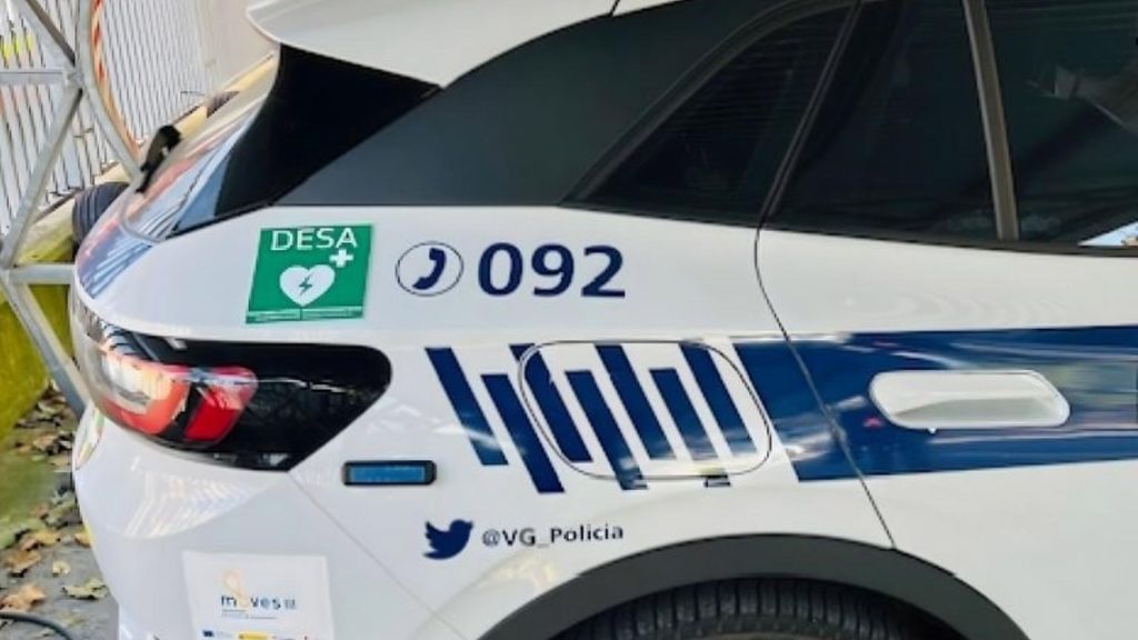 Distintito en el vehículo de la Policía Local de Vitoria-Gasteiz