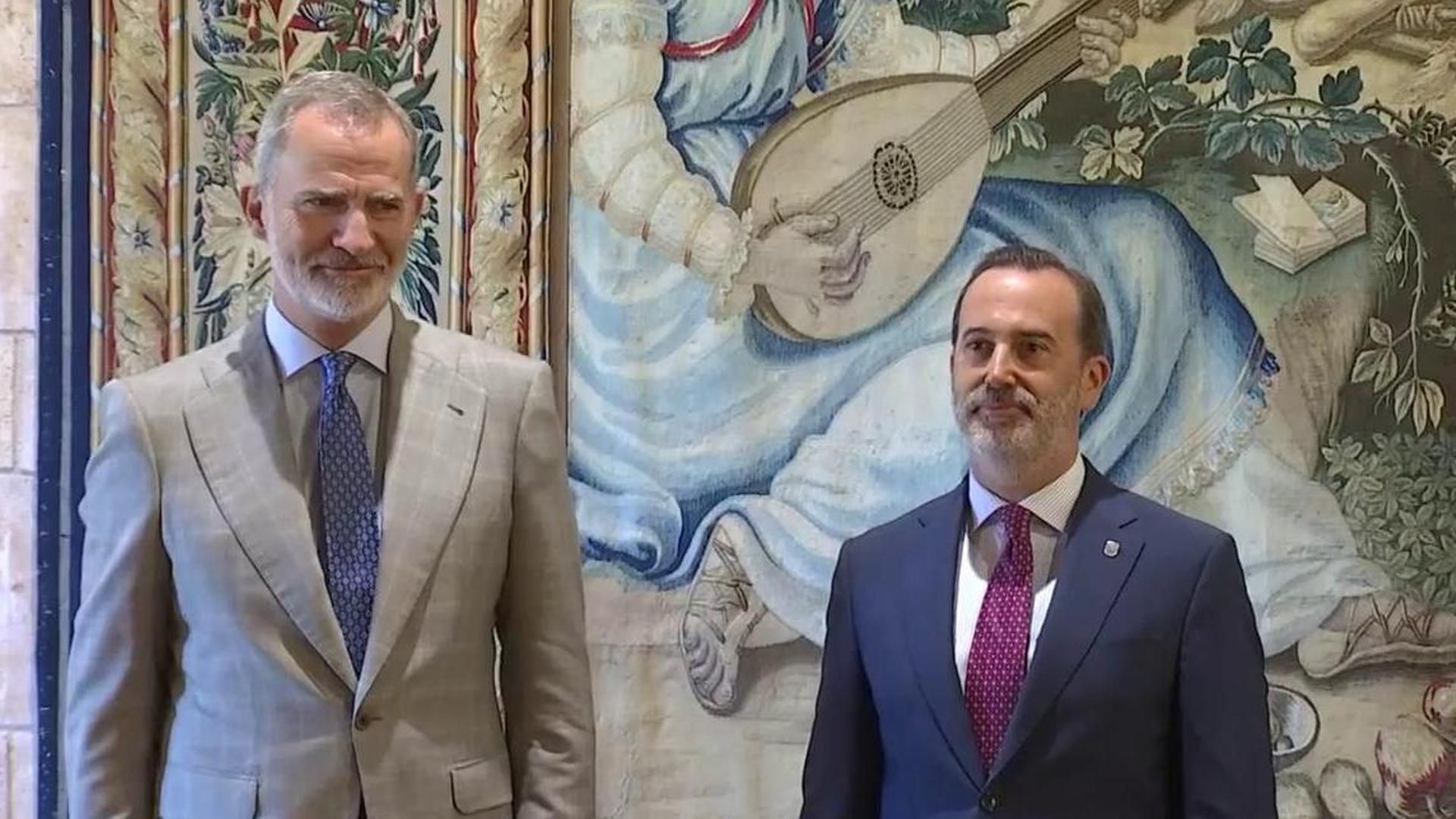 El rey acude a la Palma para atender los retos de Baleares: gestión sostenible del éxito turístico, la inmigración y la natalidad