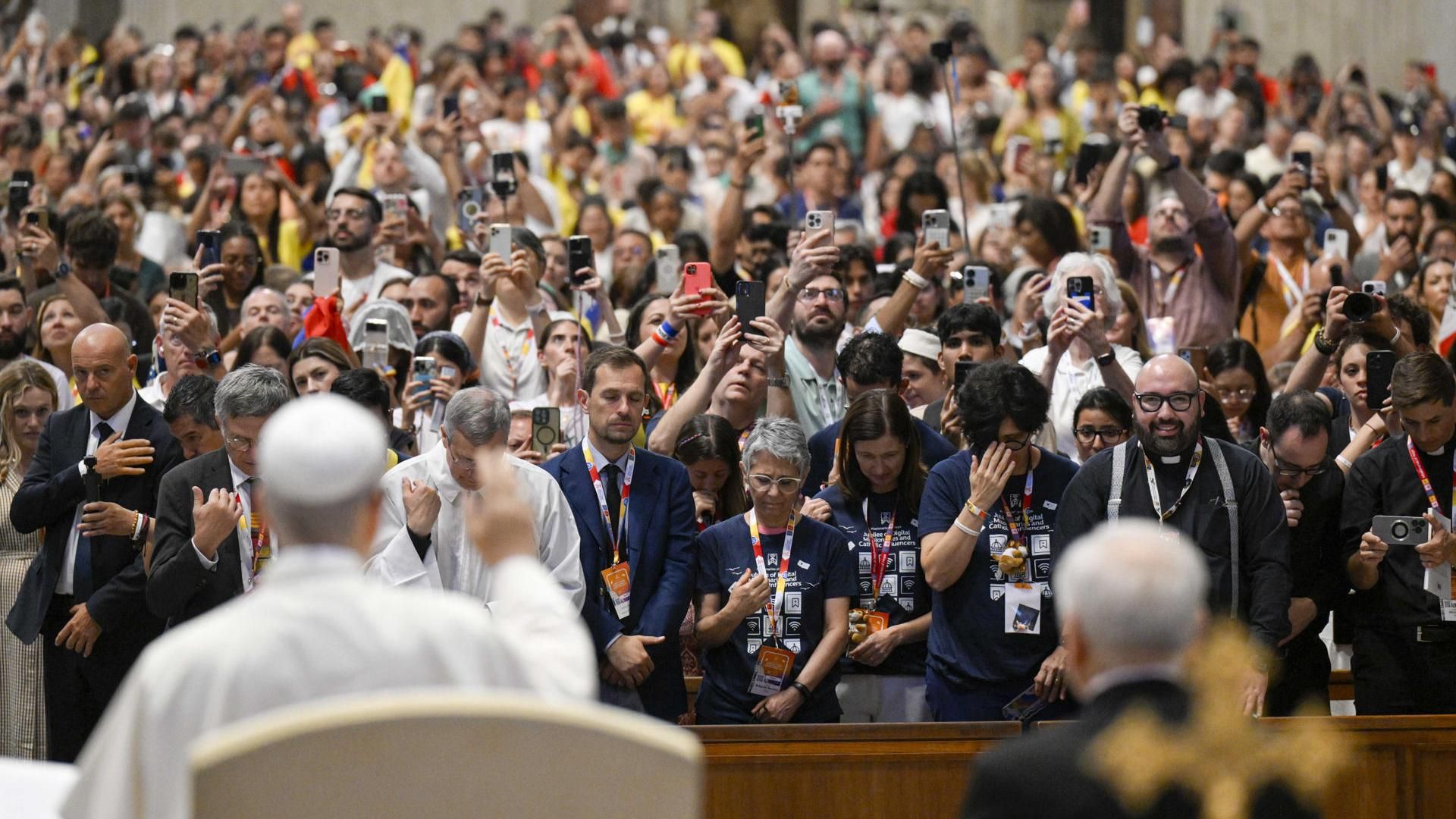 El papa León XVI se reune en el Vaticano con 'influencers' católicos y misioneros digitales