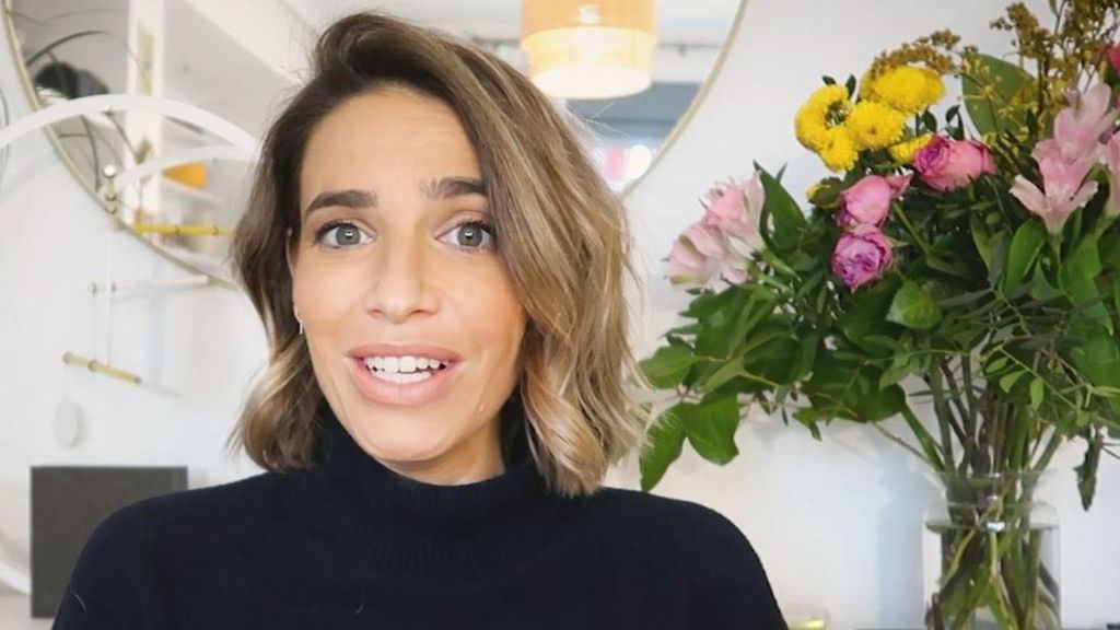 Flora González se sincera sobre sus miedos tras convertirse en madre