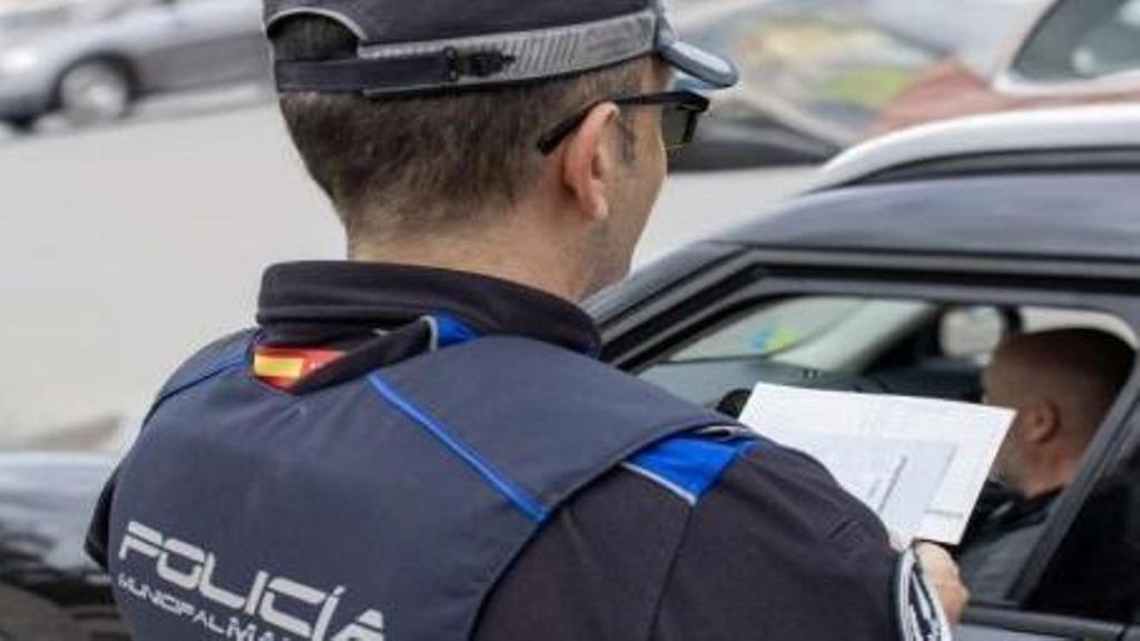 Tres años de prisión para un agente que multó por celos a un amigo de su exnovia en Madrid