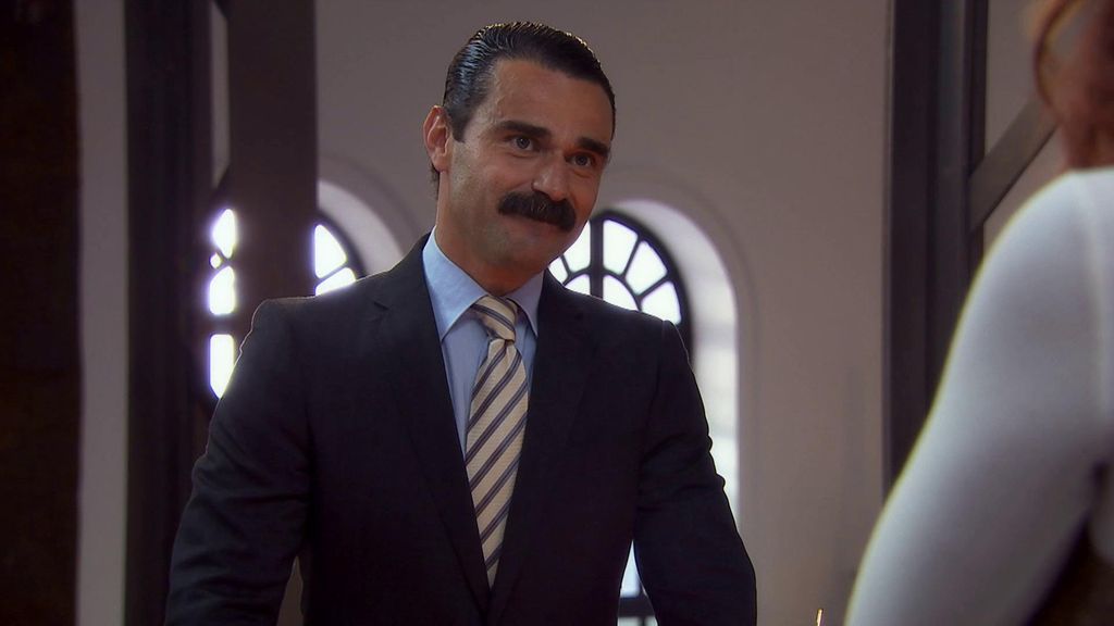 Felipe contraataca La Doña Temporada 1 Capítulo 99