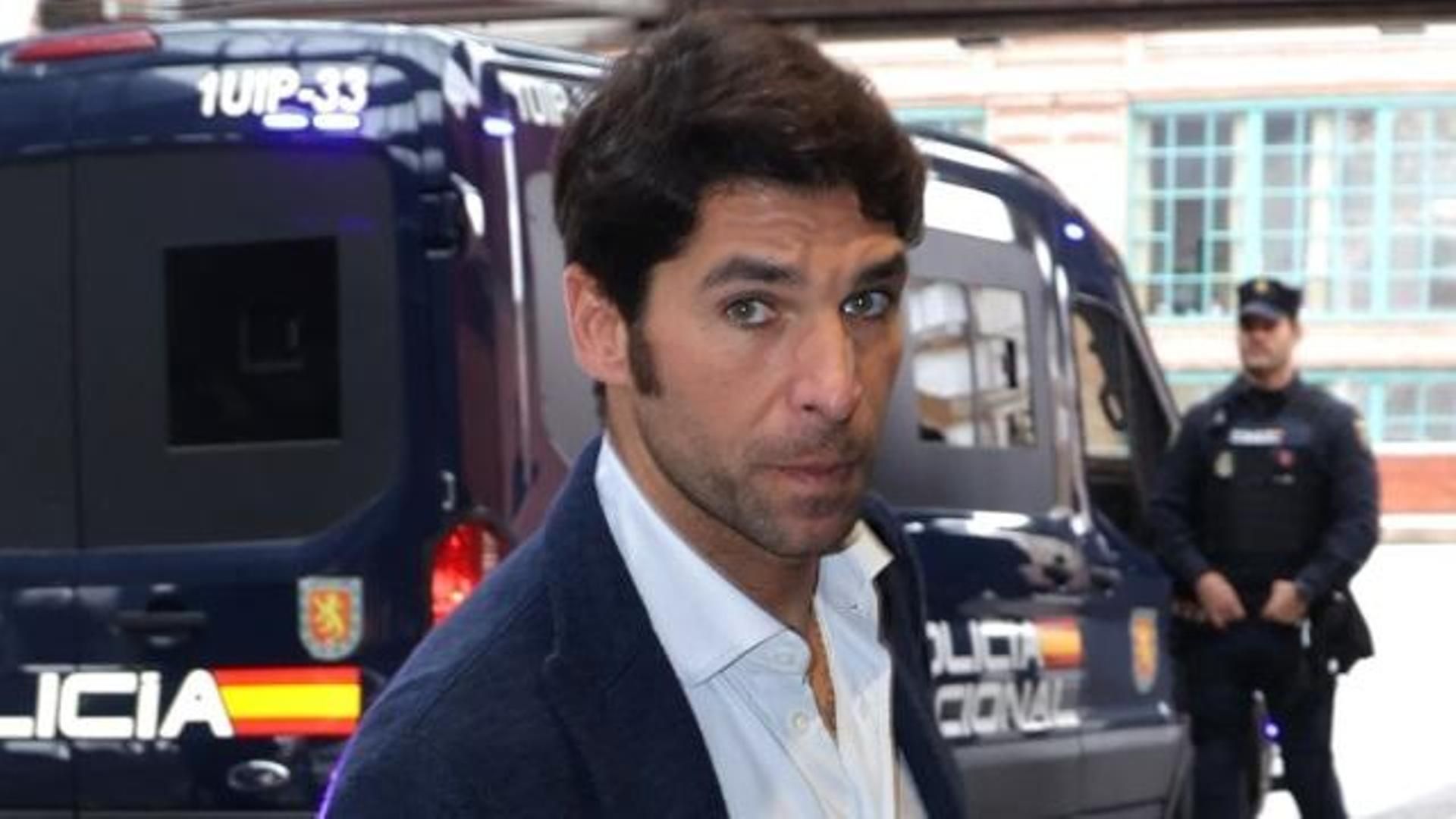 Cayetano Rivera denuncia por detención ilegal a los policías que lo arrestaron en un local de comida de Madrid