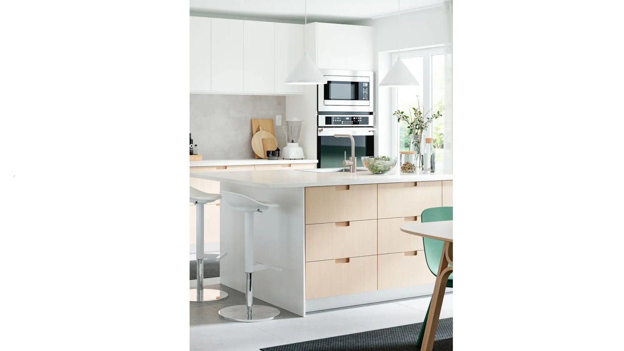 Cocina con isla. FUENTE: Ikea