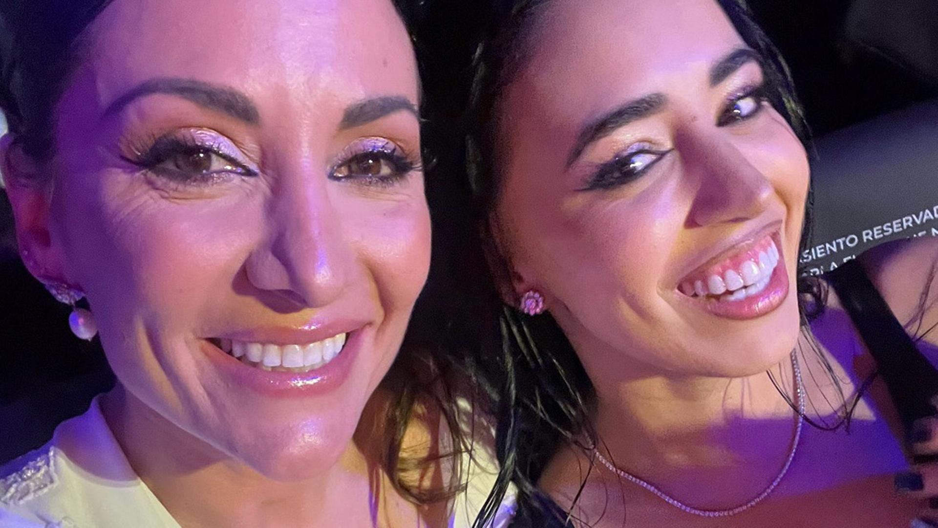 Nagore Robles y Carla Flila