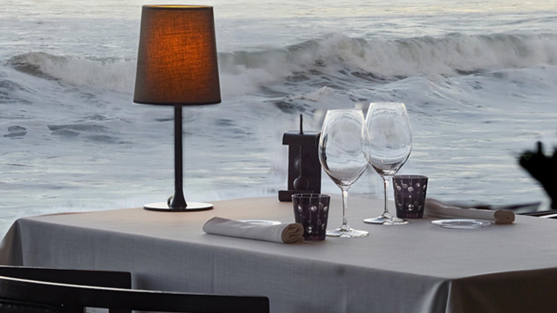 Comer a este nivel y con estas vistas es algo maravilloso