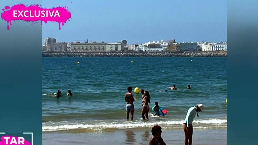 Exclusiva | Luitingo se deja ver con su nueva pareja en Cádiz… ¡y ya conoce a su familia!