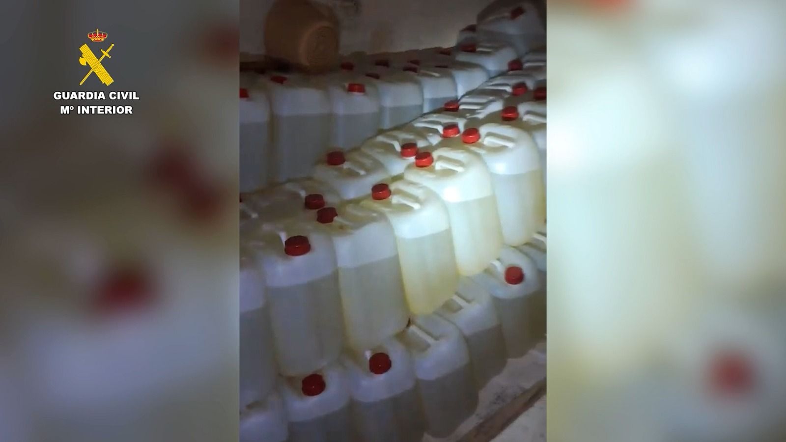 Garrafas de combustible intervenidas en Huelva