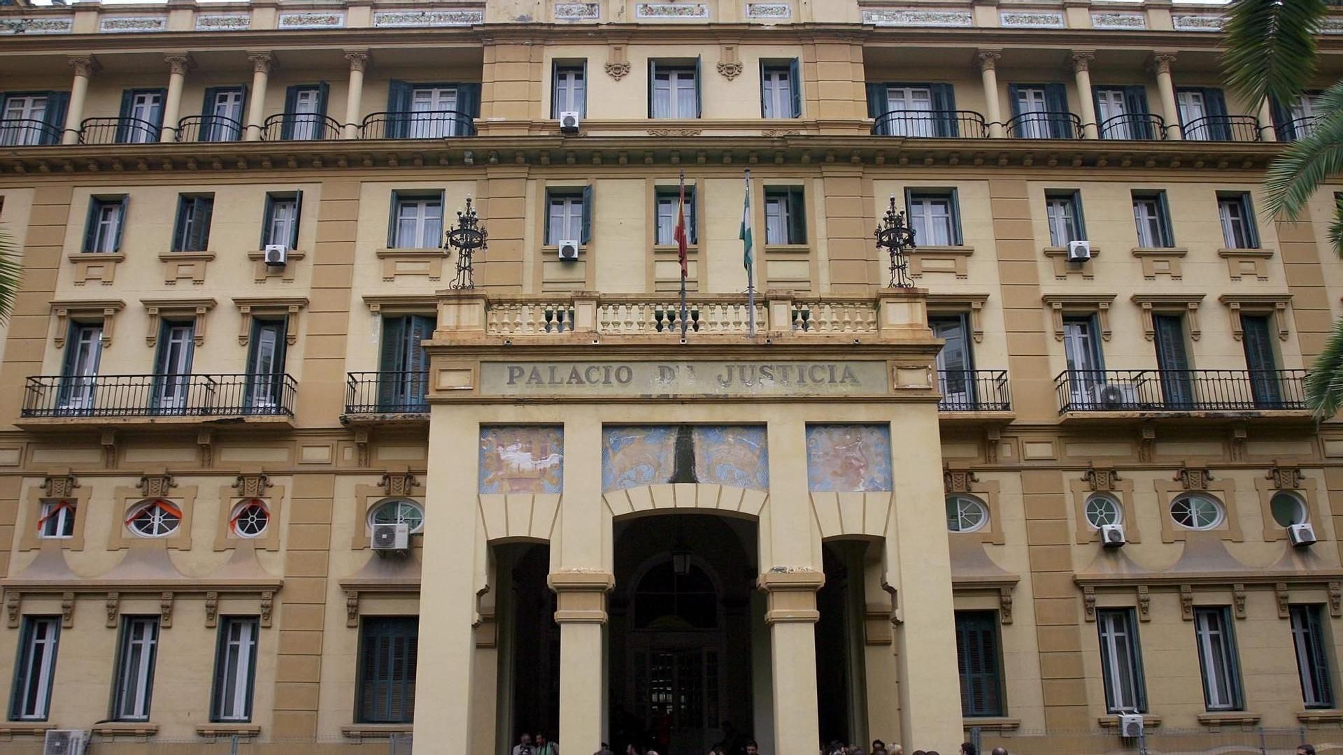 Un hombre, condenado por agredir sexualmente a su hija menor y dos amigas cuando fueron a su casa a dormir