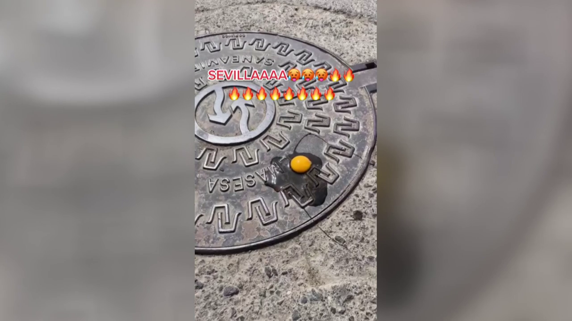 Huevos fritos sobre el asfalto en Sevilla