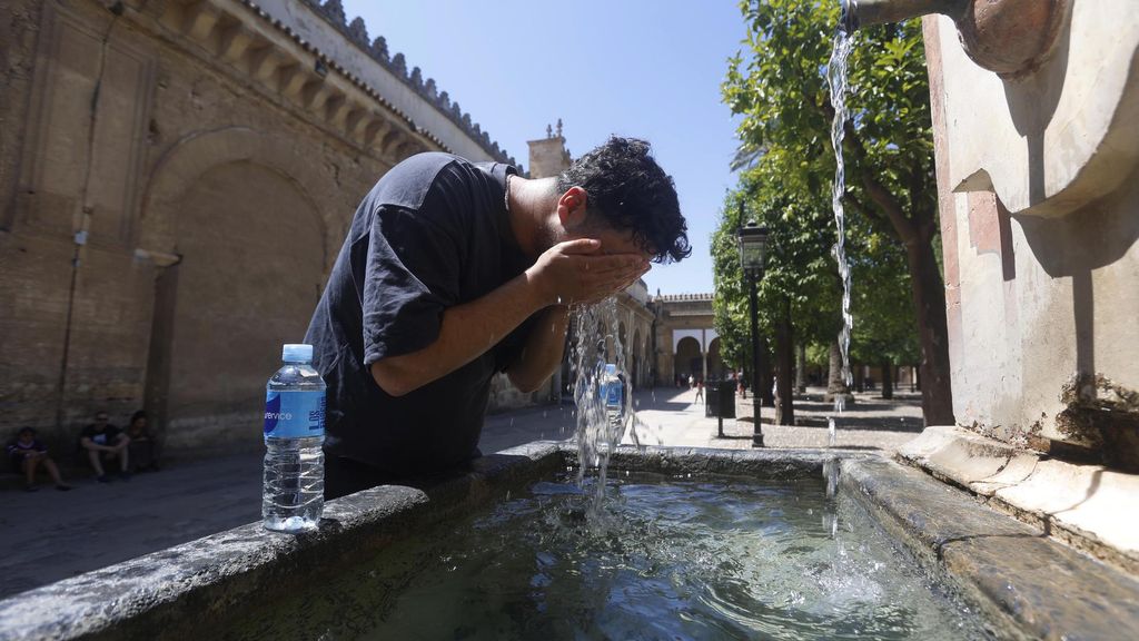 La Aemet amplía la duración de la ola de calor del verano: ¿hasta cuándo durará?