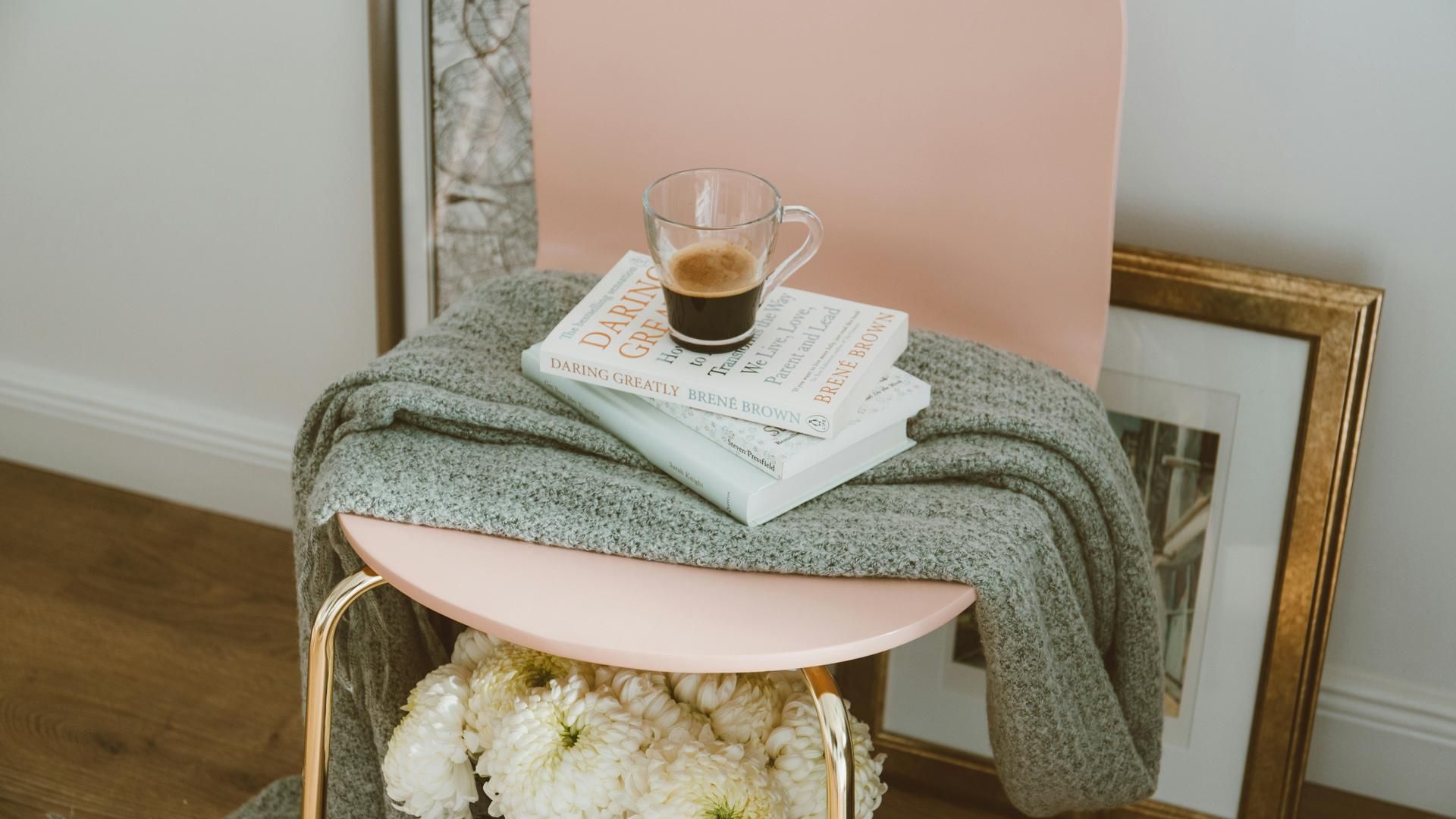 casa decoracion alisa anton unsplash