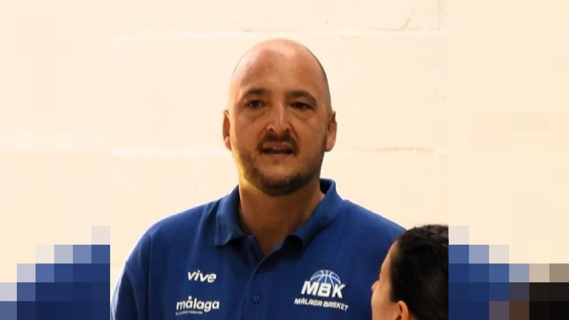 Entrenador Sergio Naranjo