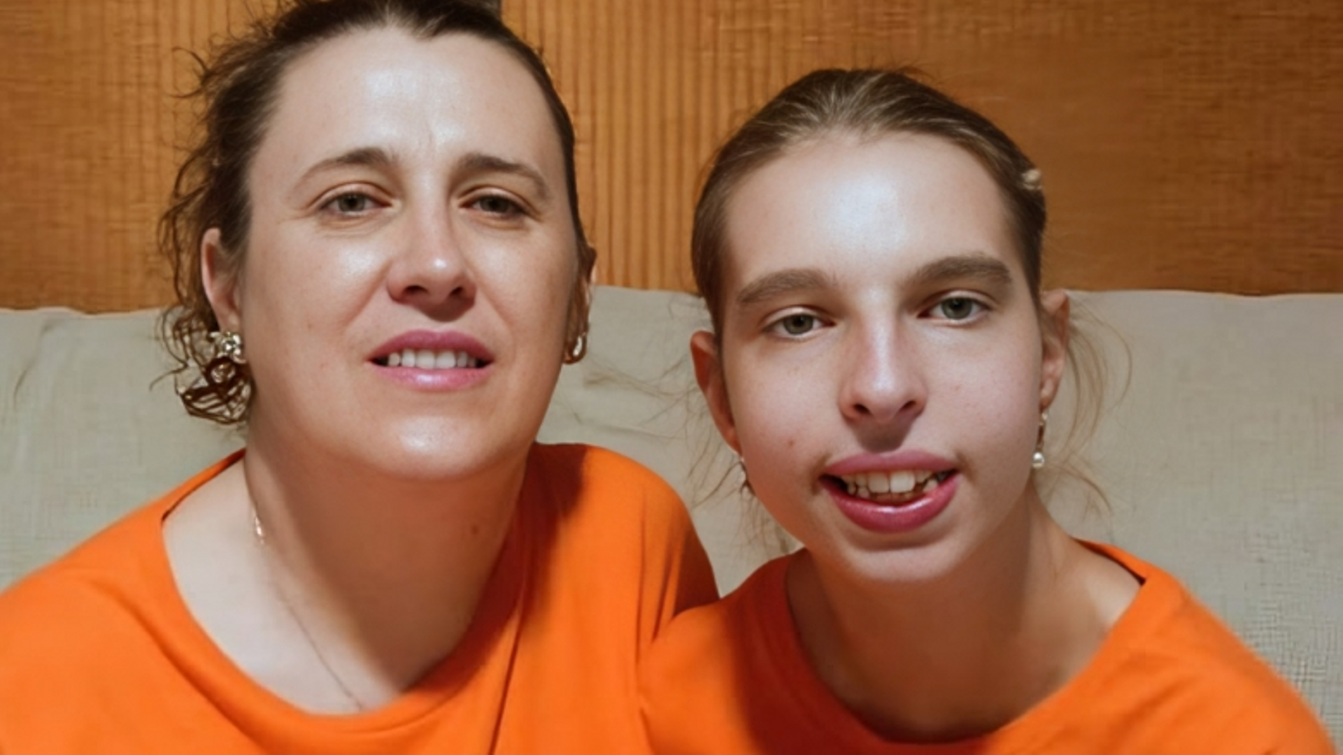 Mari Ángeles e Irene, diagnosticada con el síndrome DYRK1a