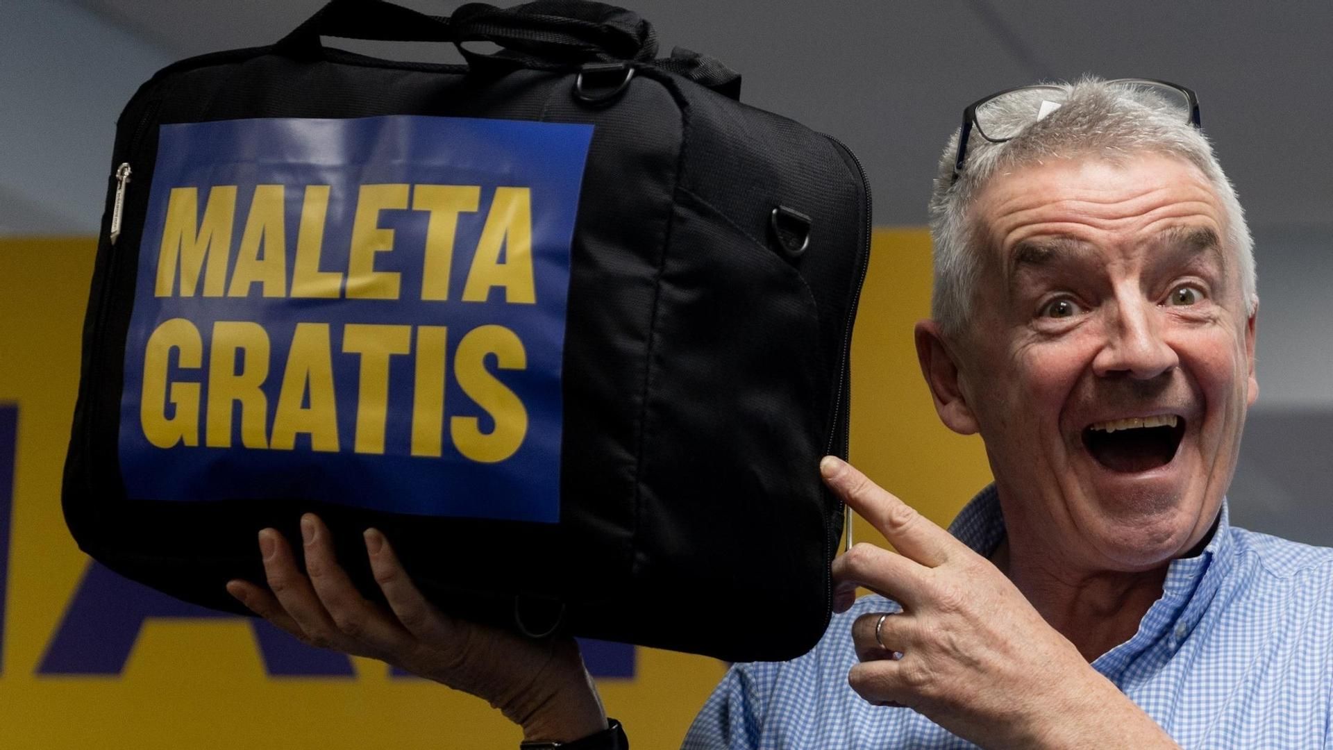 Ryanair cambia las medidas de su política de equipaje: este es el tamaño que podrá tener la maleta gratuita permitida