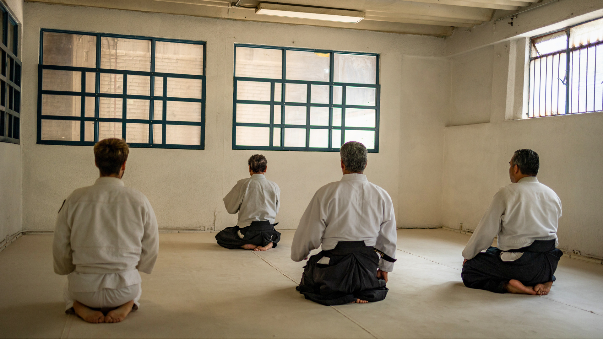 Una escuela de artes marciales oriental
