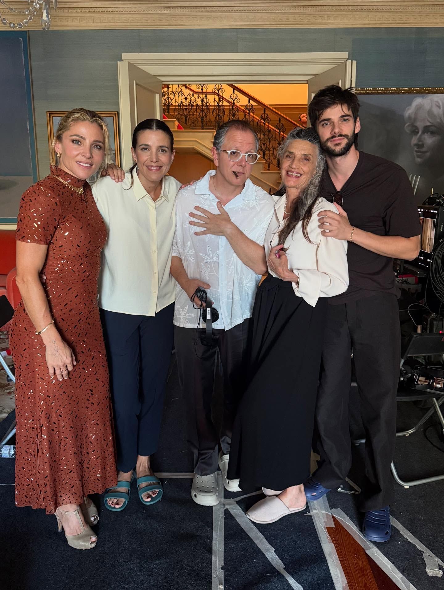 Elsa Pataky con sus compañeros de reparto