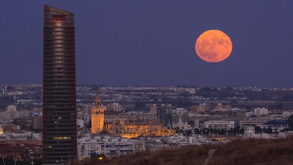 La luna del Esturión: cuándo y dónde se podrá ver esta peculiar luna llena