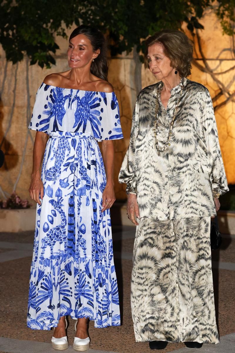 La reina Letizia y la reina Sofía