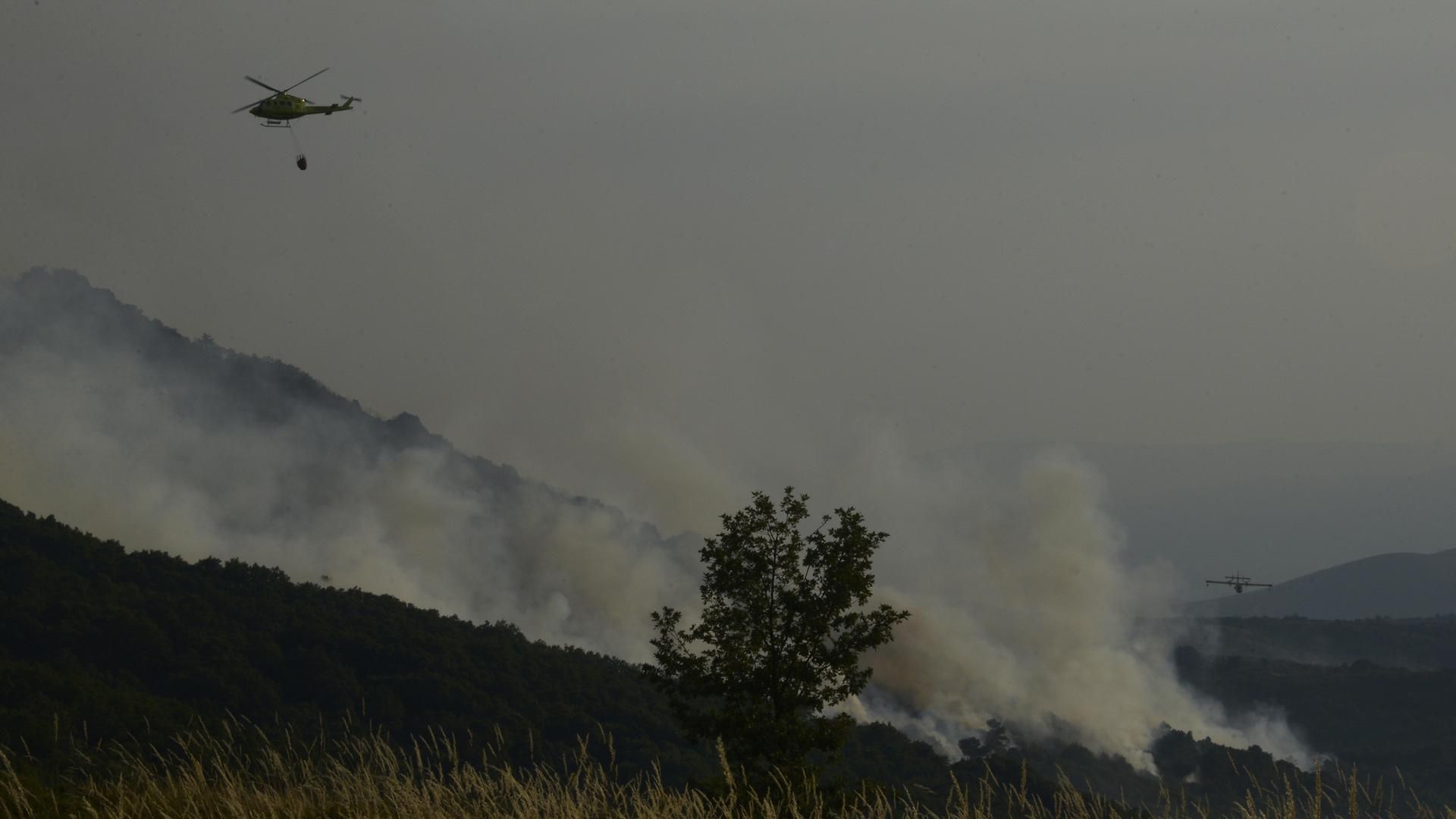 Detienen al presunto autor de los incendios en Ourense cuando trataba de provocar otro
