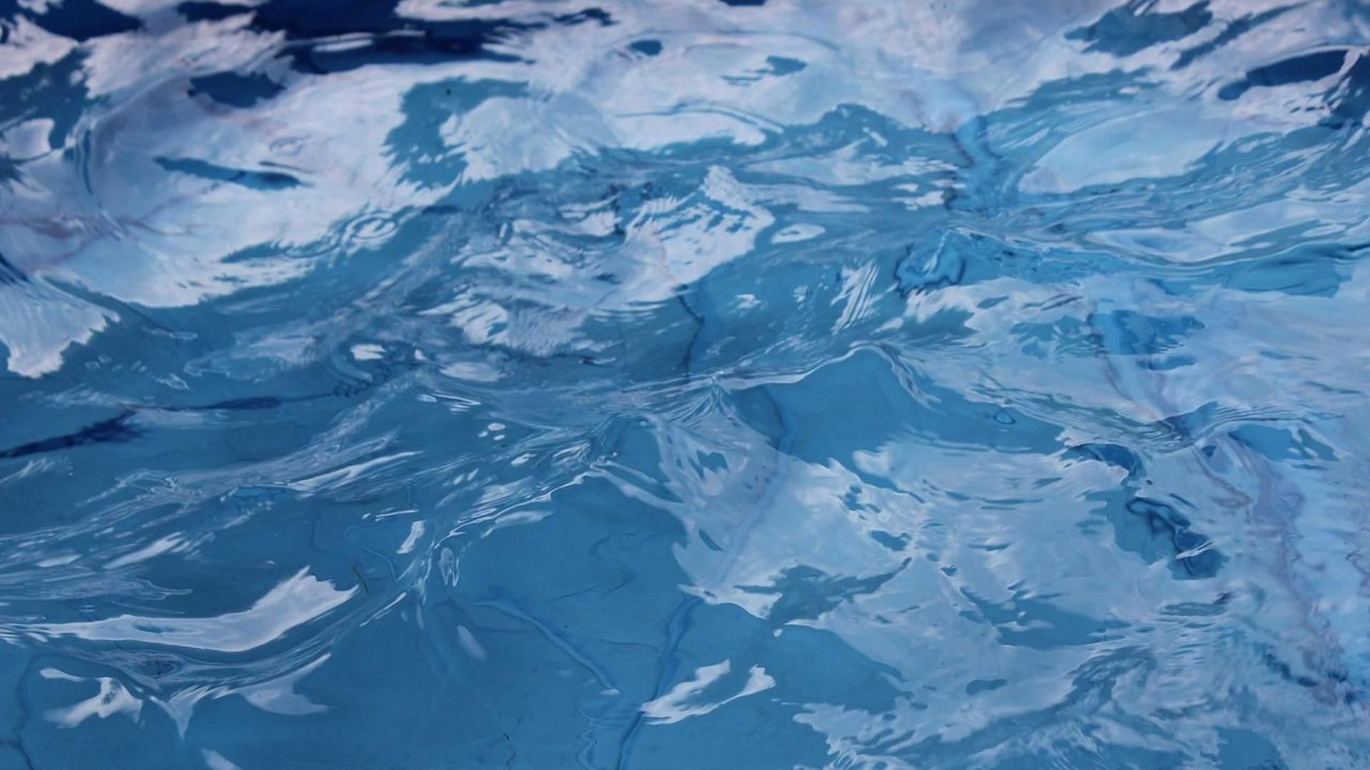 Muere un niño de tres años tras caer a una piscina en Encinas Reales, Córdoba