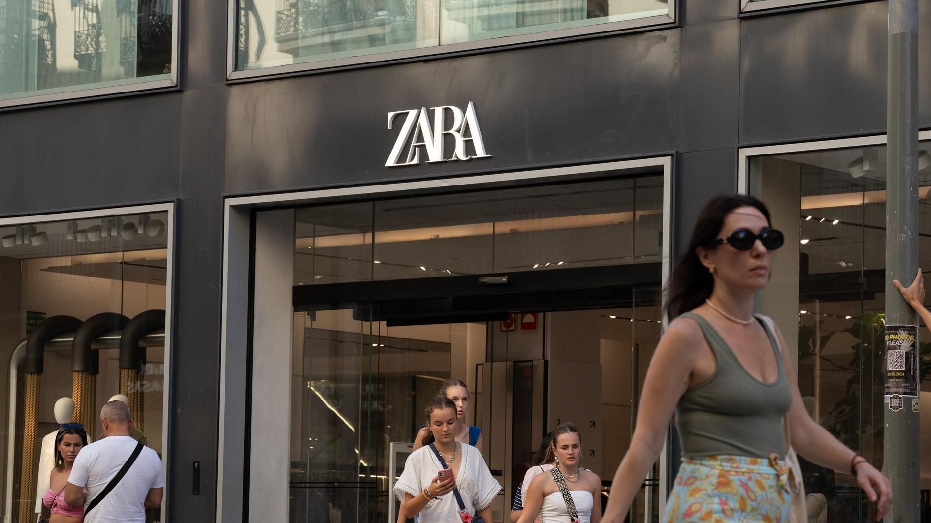 Zara se ve obligado a retirar dos fotos de su web por las criticas a la delgadez "poco saludable" de las modelos