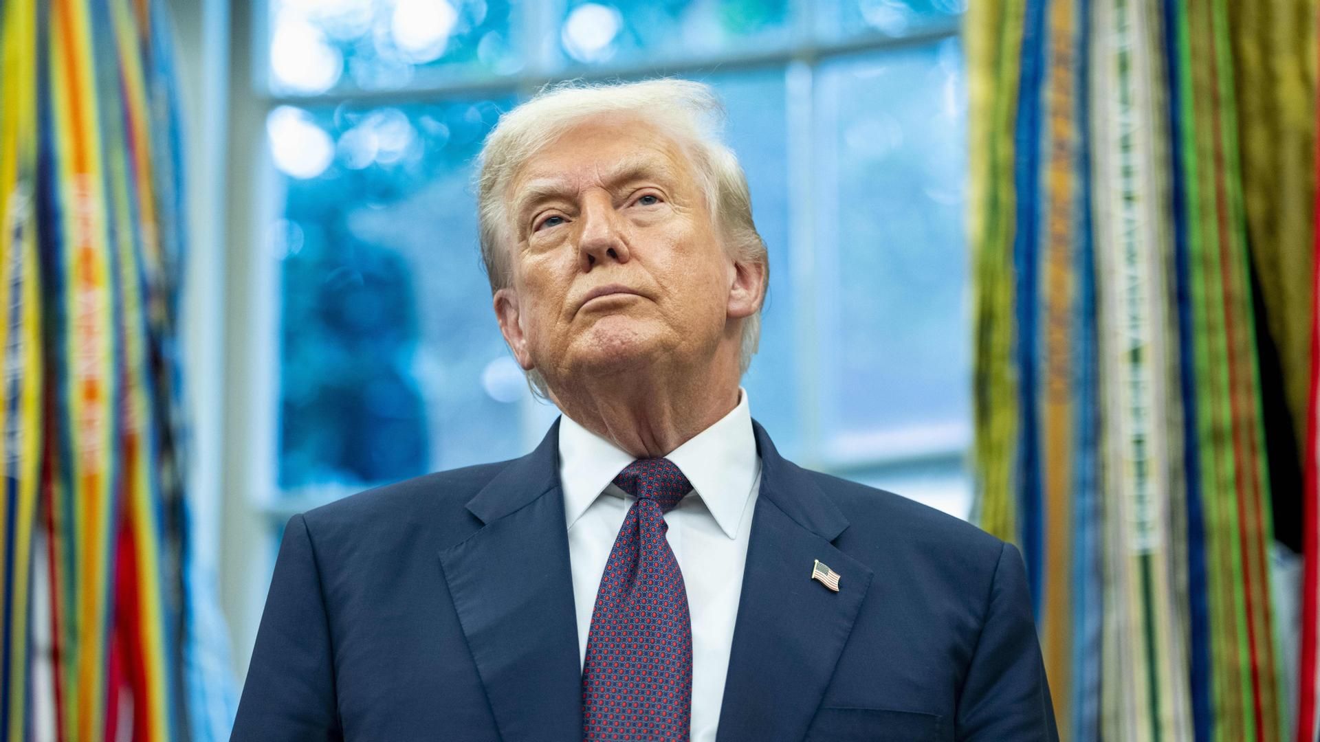 Donald Trump desvincula su cita con Vladimir Putin de un posible encuentro con Volodimir Zelenski: "Quiere reunirse conmigo"