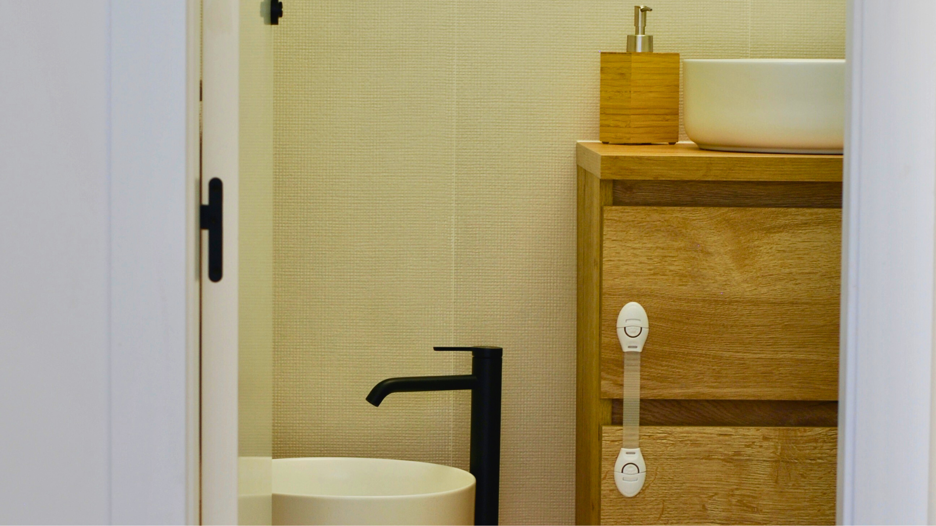 El baño, adaptado a la altura de los niños