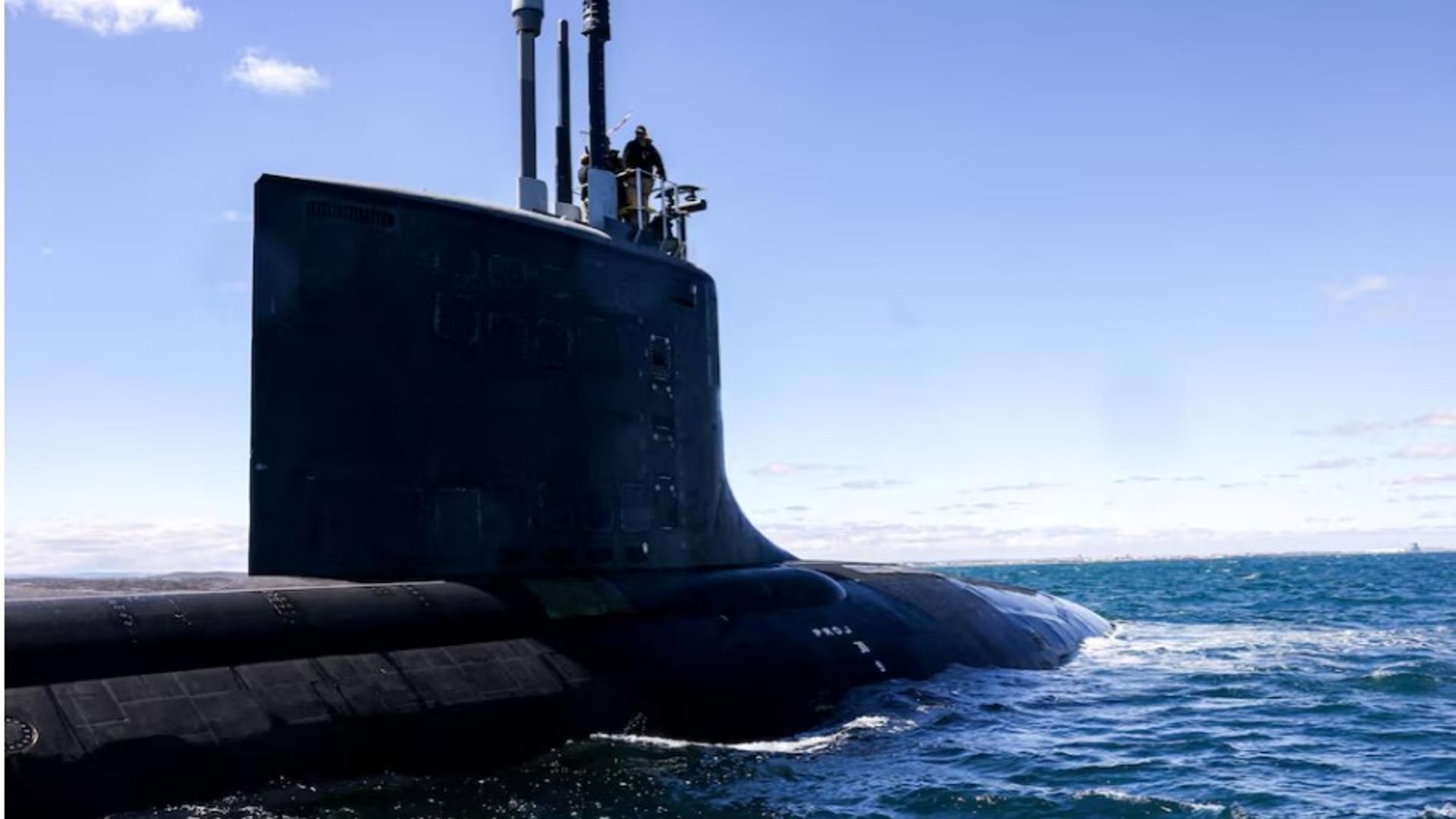 Submarino nuclear estadounidense  (SSN-783) en una base en Australia.