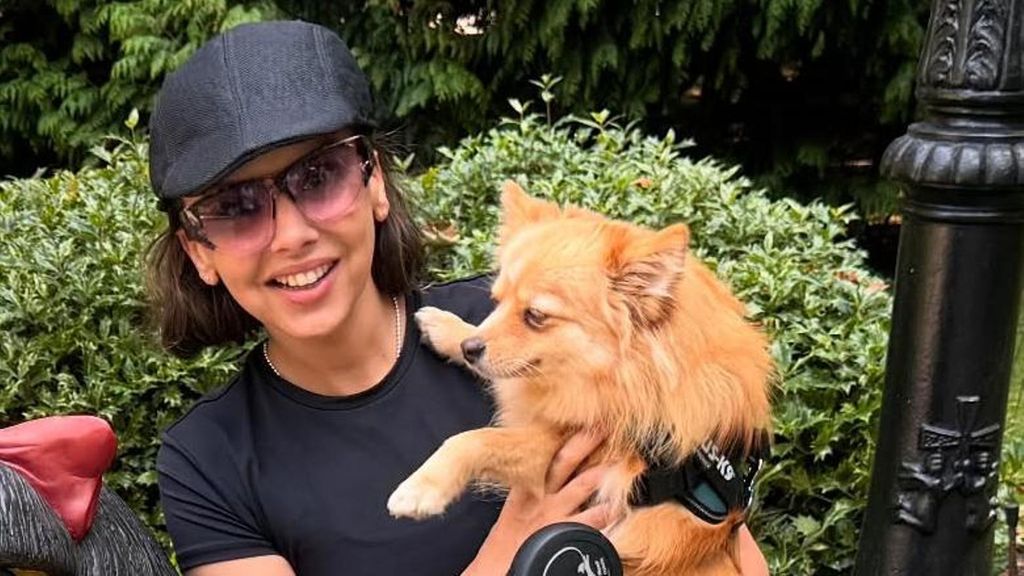 Chenoa y su perrita de vacaciones