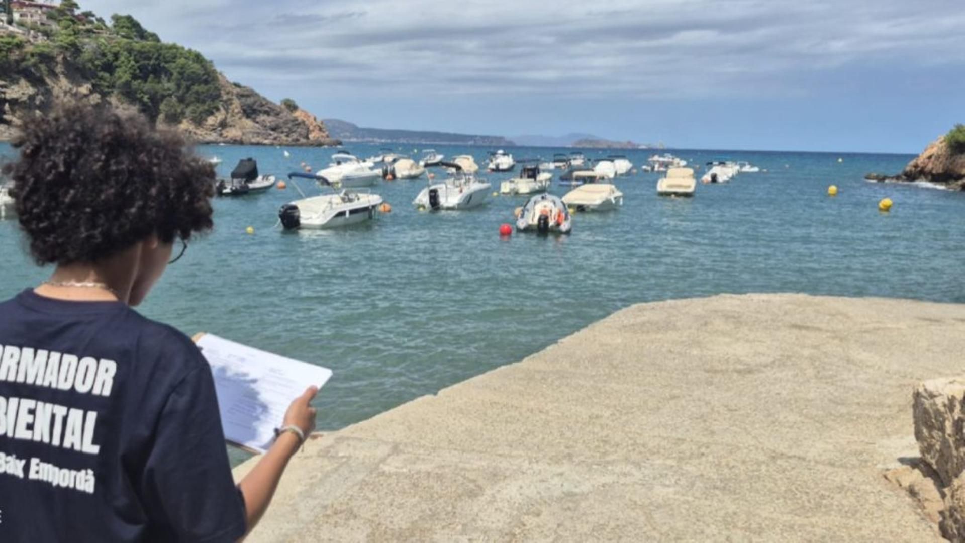 El despliegue de informadores ambientales en la costa de Girona