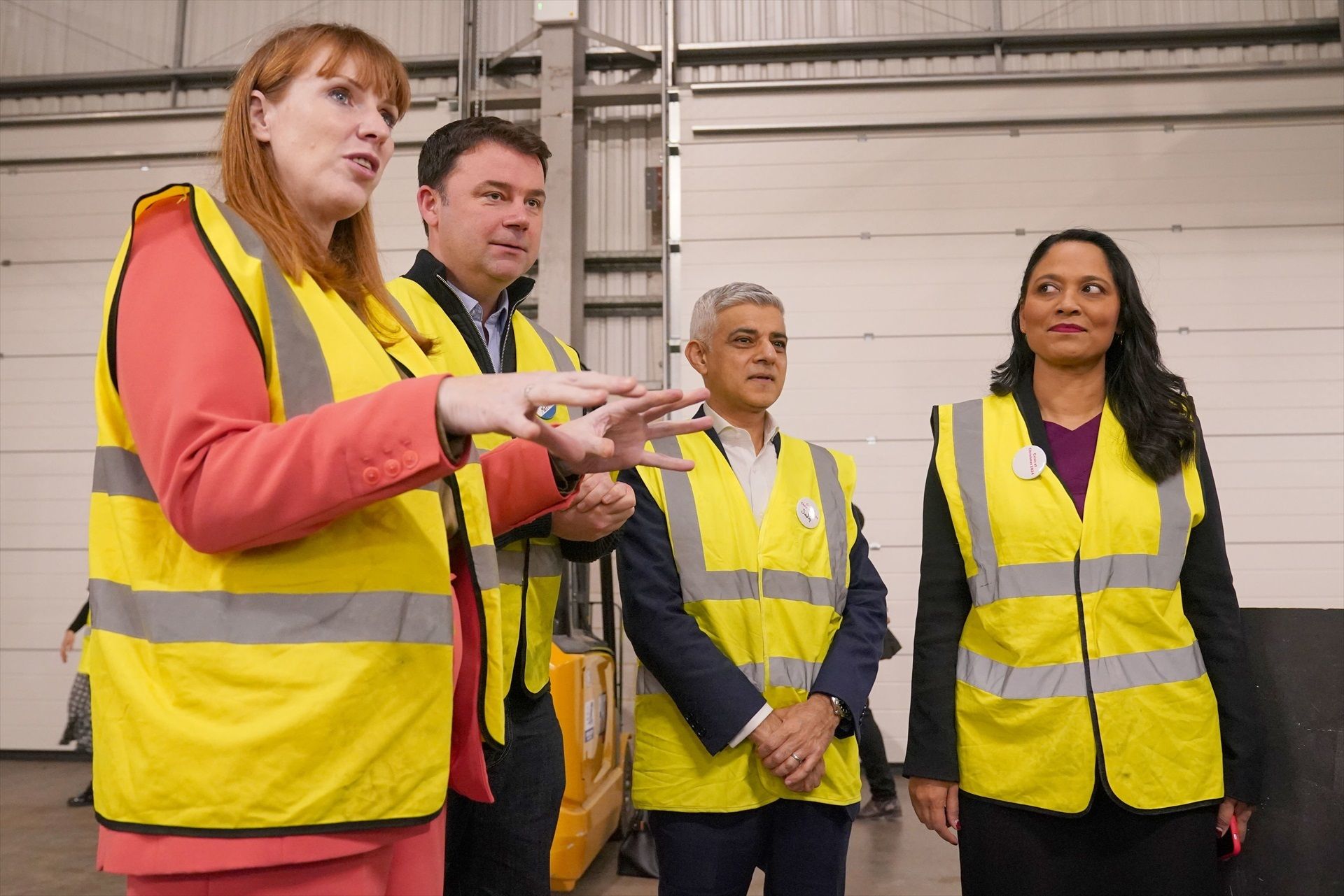 La política laborista,  la ministra para las Personas sin Hogar, Rushanara Ali