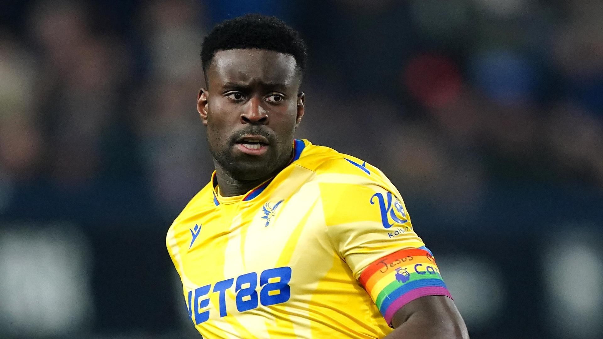 Los capitanes de la Premier League ya no llevarán brazaletes con la bandera arcoíris