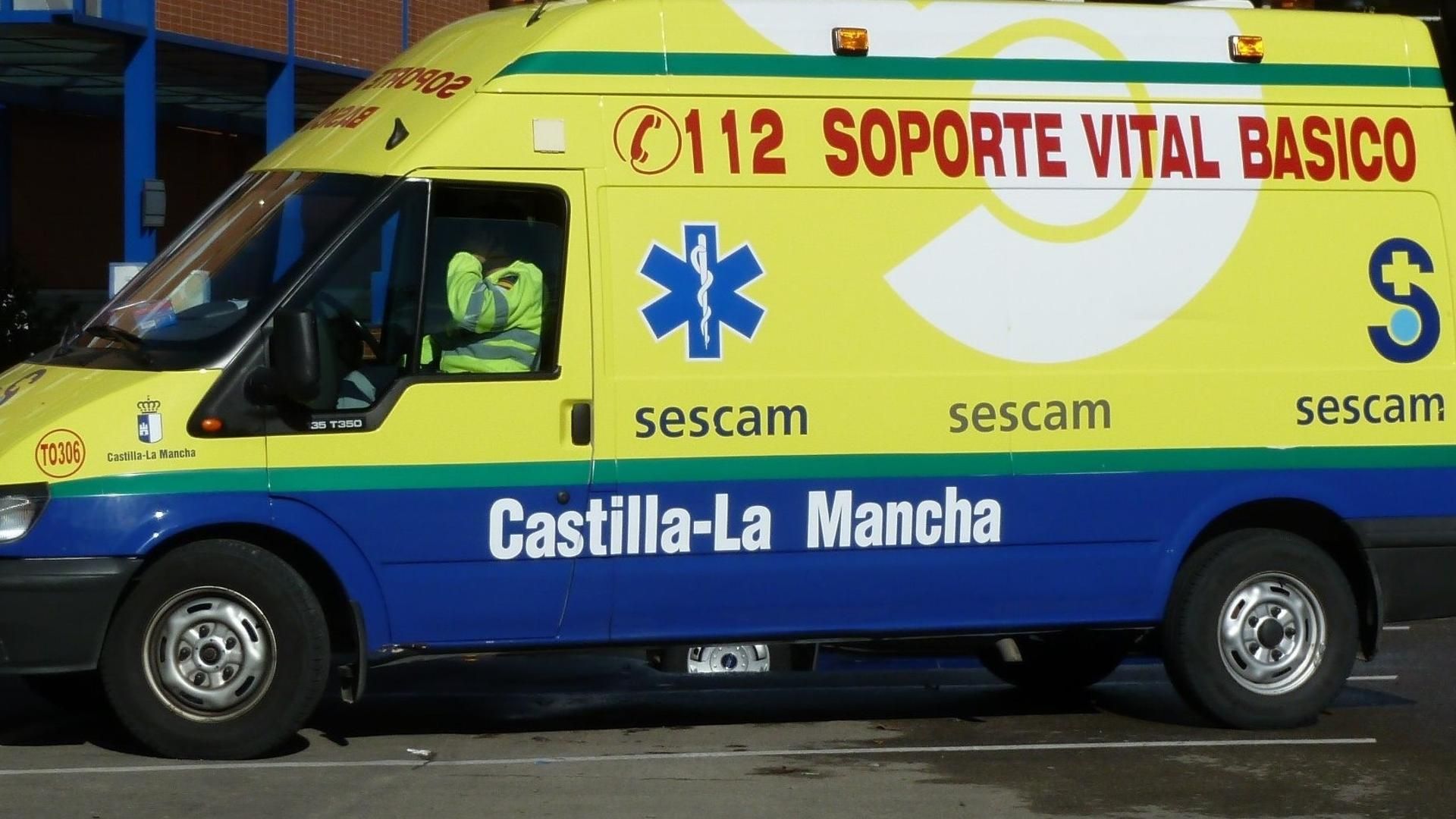 Imagen de archivo de una ambulancia del SESCAM